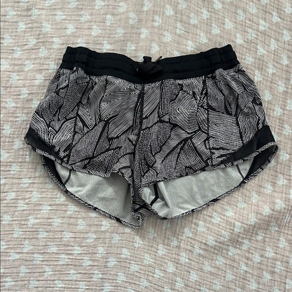 lululemon athletica Black and White Athletic Shorts - Picture 1 of 2